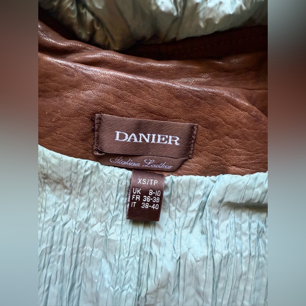 Danier Whiskey Brown Genuine Leather Zip up Jacket with Hood XSmall - Picture 11 of 14